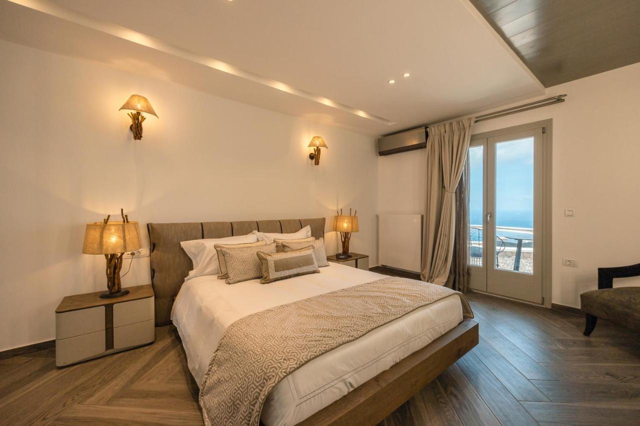 Santorini Grand Luxury Villas Imerovígli Buitenkant foto
